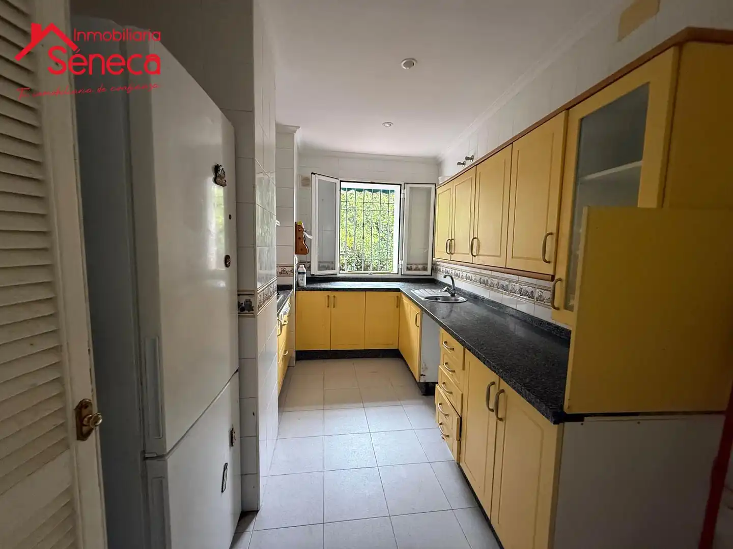 Kitchen of Houses for sale in Córdoba  with Swimming Pool