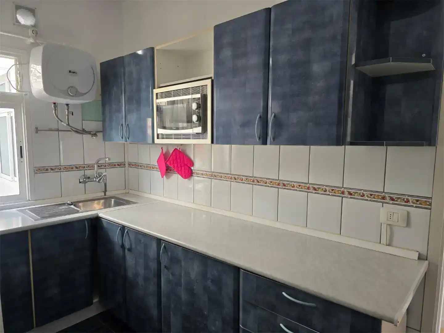 Cuina de Àtic de lloguer en Santa Úrsula amb Moblat, Rentadora i Microones
