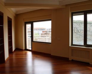 Bedroom of Flat for sale in Ávila Capital  with Heating, Parquet flooring and Terrace