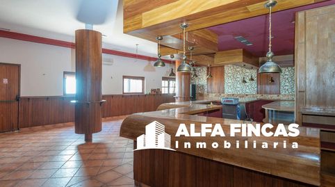 CASA CON LOCAL EN VENTA EN LAS MESAS