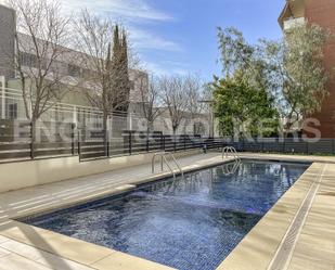 Swimming pool of Apartment for sale in Sant Cugat del Vallès  with Air Conditioner, Terrace and Swimming Pool