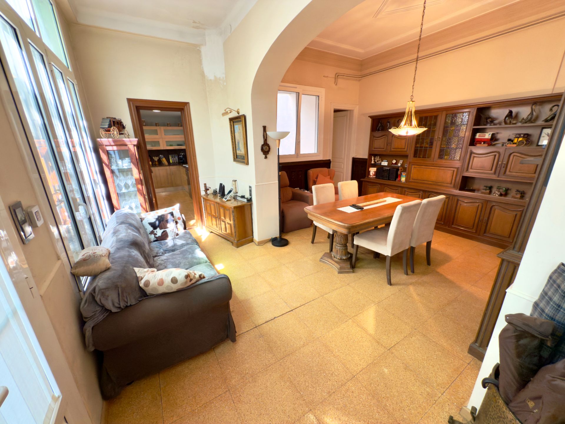 Sala d'estar de Casa o xalet en venda en Sant Boi de Llobregat amb Aire condicionat, Parquet i Terrassa