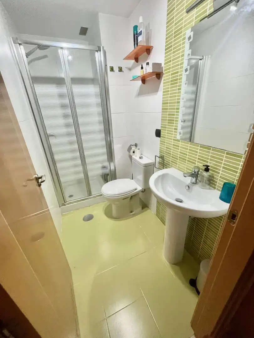 Baño de Planta baja en venta en Almería con Aire acondicionado, Jardín privado y Terraza