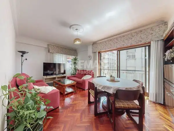 Living room of Flat for sale in Vigo   with Heating, Parquet flooring and Terrace