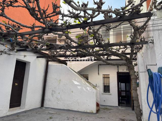 Casa-chalet en Venta en LUIS PIERNAS en Ventas