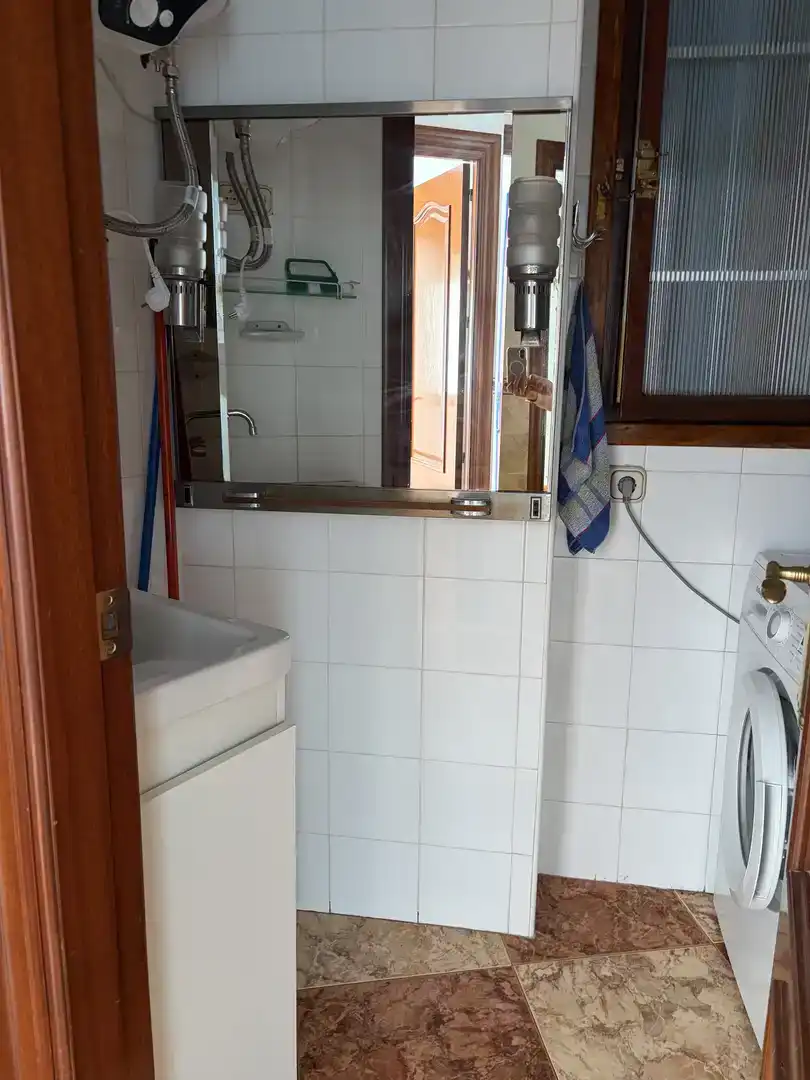 Bany de Pis en venda en  Almería Capital