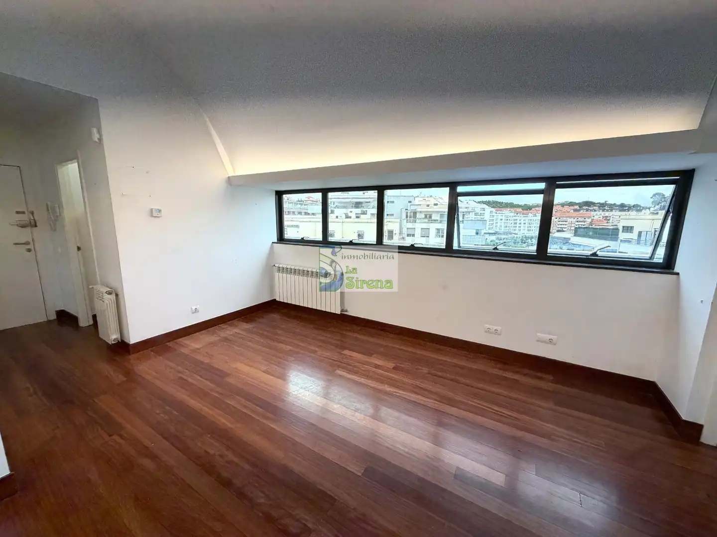 Piso en venta en Castro-Urdiales con Calefacción, Terraza y Piscina