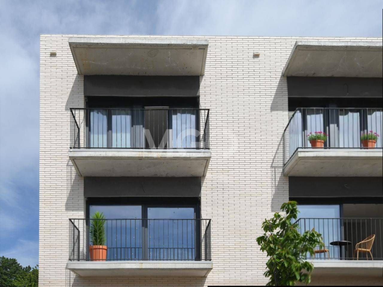 Vista exterior de Casa o xalet en venda en Vic amb Calefacció, Jardí privat i Terrassa