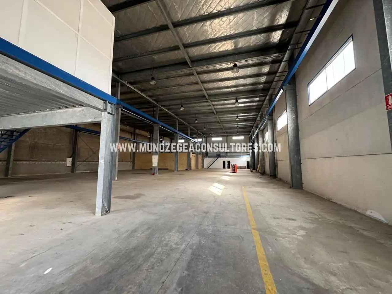 Industrial building to rent in De Extremadura, imagen 2
