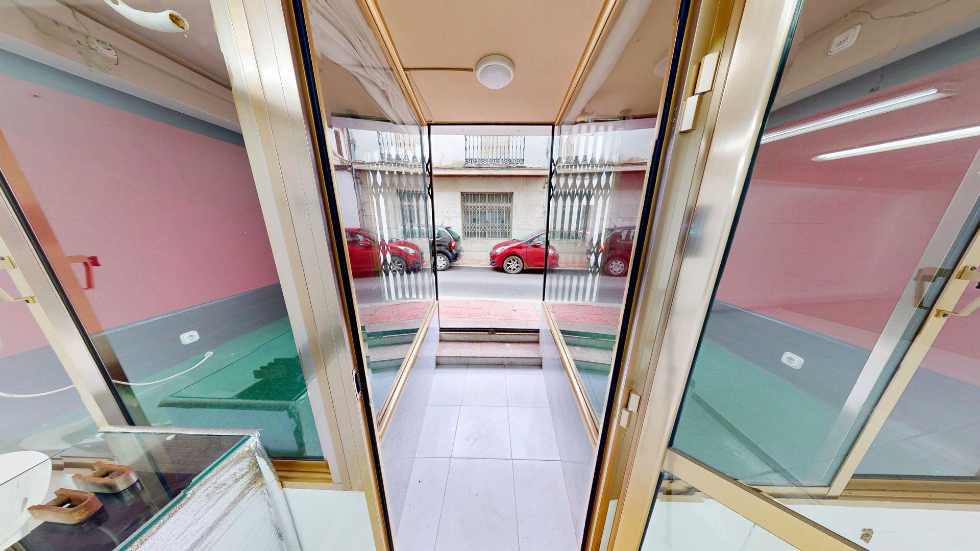 Premises for sale in Campillos  with Internet