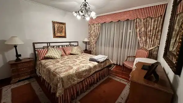 Schlafzimmer von Maisonette zum Verkauf in Vigo  mit Heizung, Parkett und Terrasse