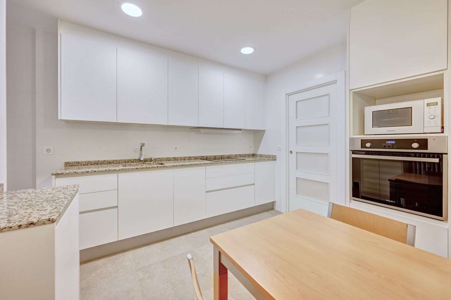 Kitchen of Flat for sale in  Pamplona / Iruña  with Heating, Parquet flooring and Balcony
