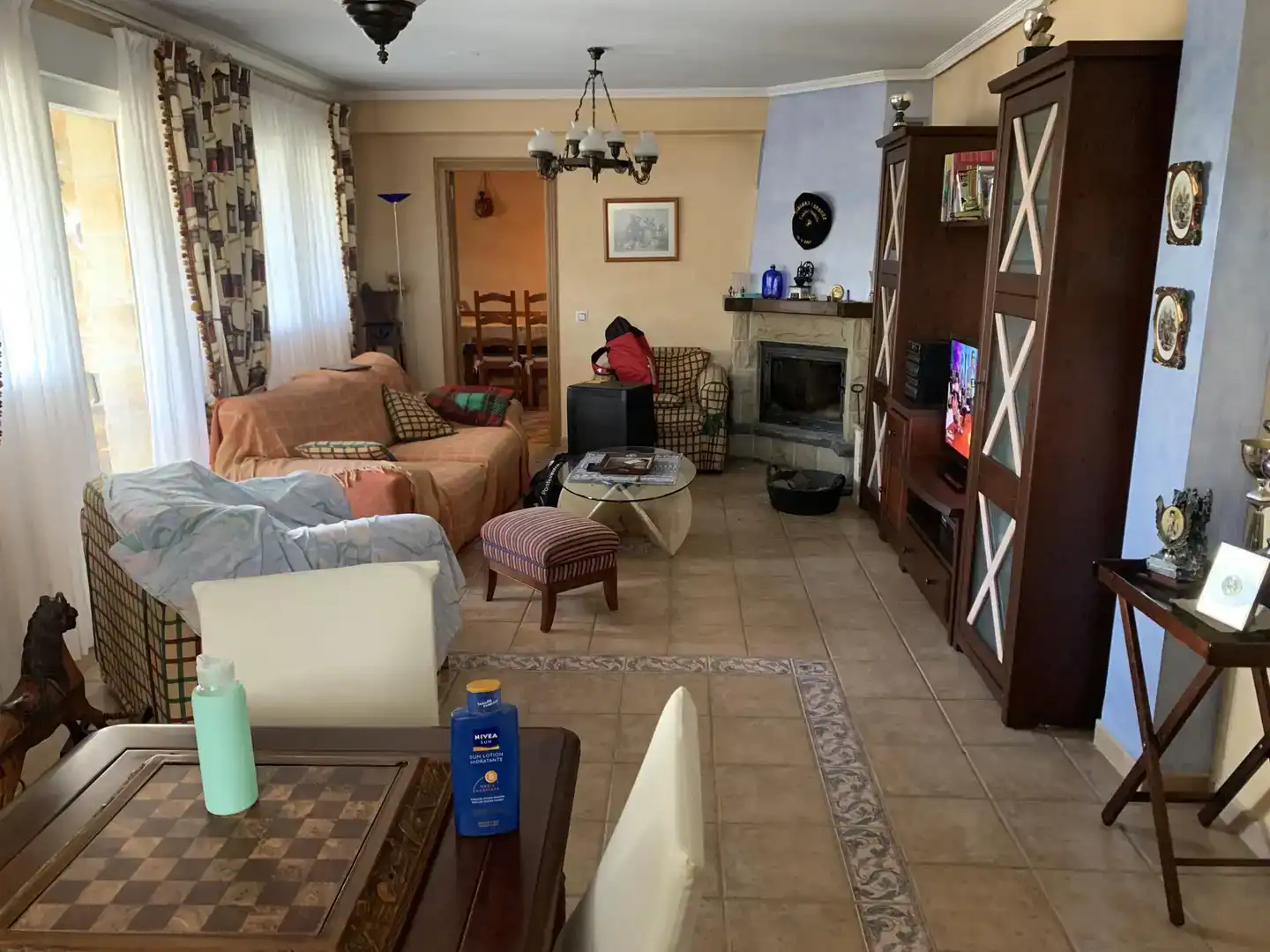 Sala d'estar de Casa o xalet en venda en Laguardia amb Jardí privat, Parquet i Traster