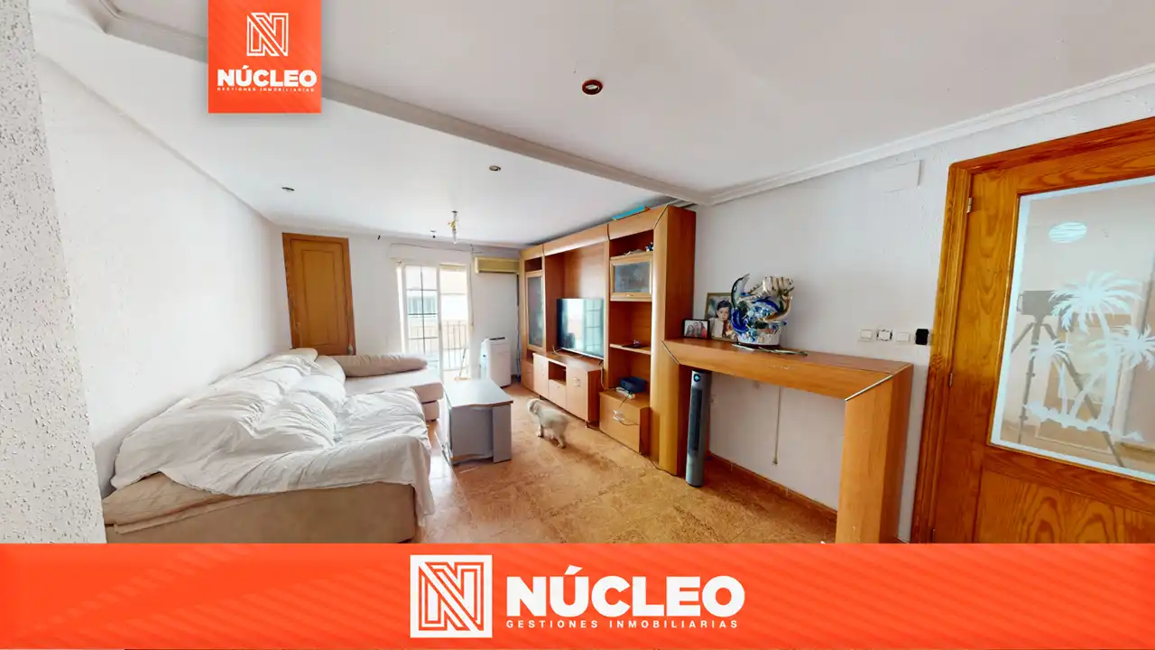 Sala de estar de Piso en venta en Elche / Elx con Terraza, Trastero y Amueblado