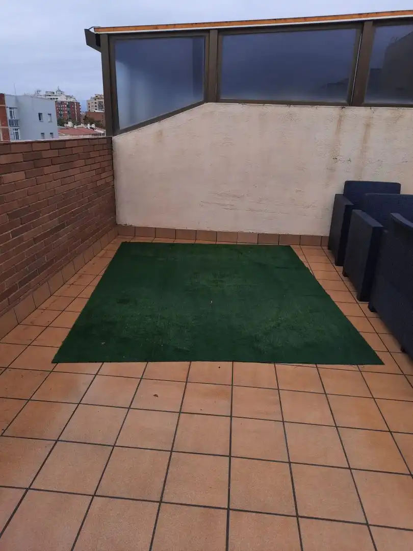 Dachboden zum Verkauf in Reus mit Terrasse, Möbliert und Ofen