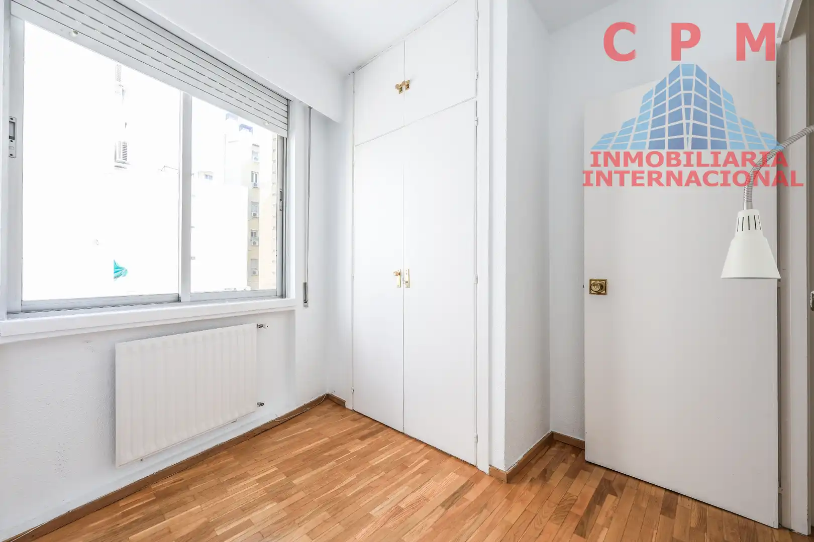 Schlafzimmer von Wohnung zur Miete in Madrid mit Klimaanlage, Heizung und Parkett