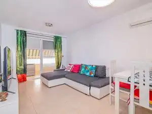 Living room of Flat for rent in Almuñécar  with Air Conditioner, Terrace and Furnished