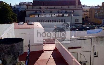 Foto 2 de Ático de alquiler en Santa Catalina,  Sevilla Capital