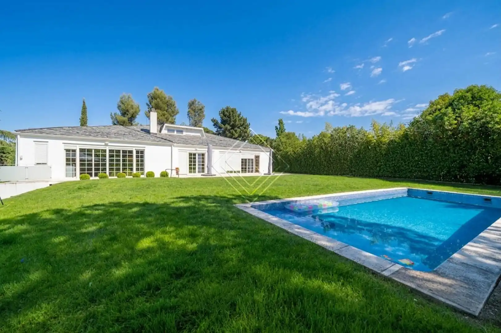 Villa avec piscine à vendre à Urbanización La Moraleja