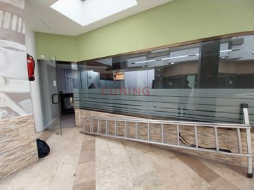 Local comercial en venta en Avenida España