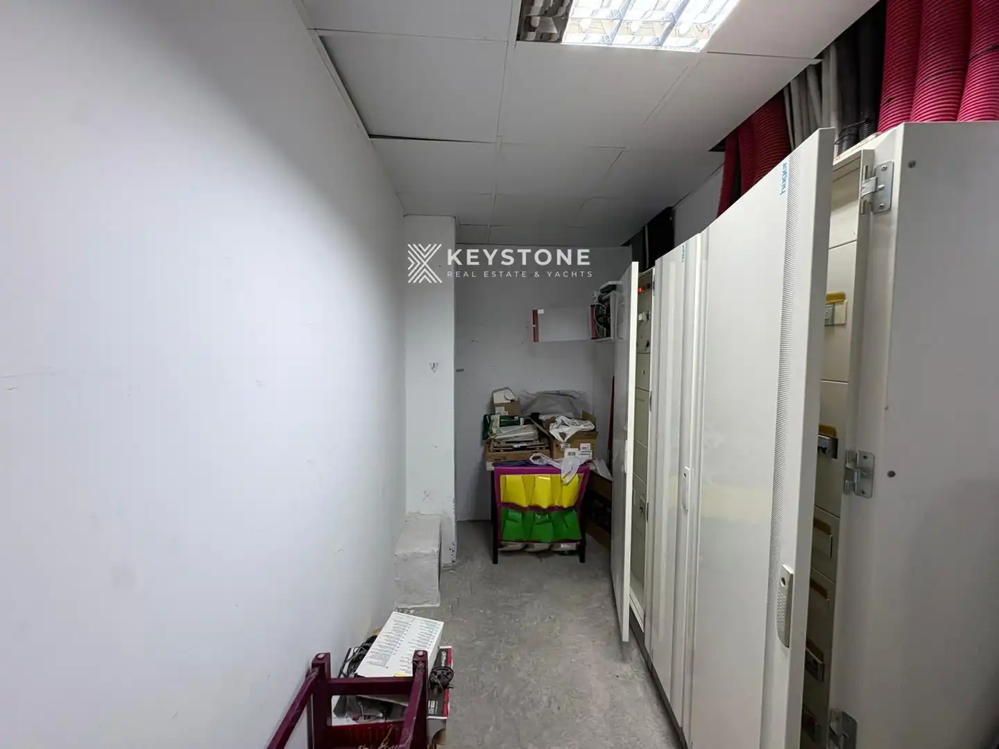 Commercial properties for sale in Alicante / Alacant  with Air Conditioner, Terrace and Furnished
