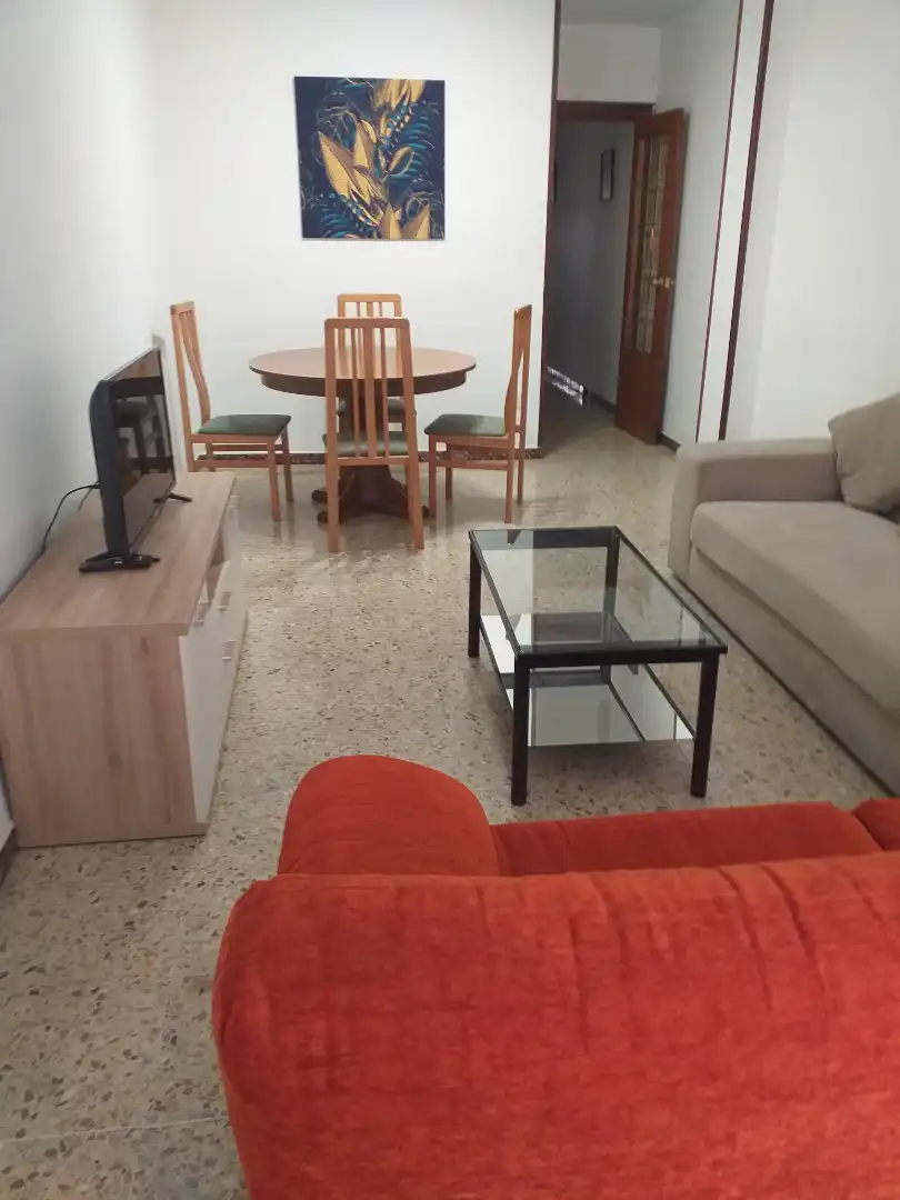 Living room of Flat for rent in Zaragoza  with Heating, Furnished and Oven