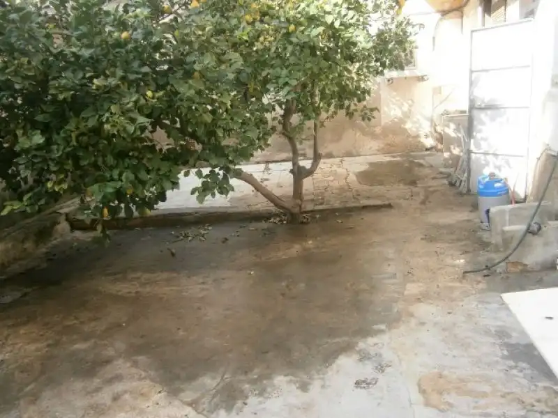 Local de alquiler en Monóvar  / Monòver con Aire acondicionado y Amueblado