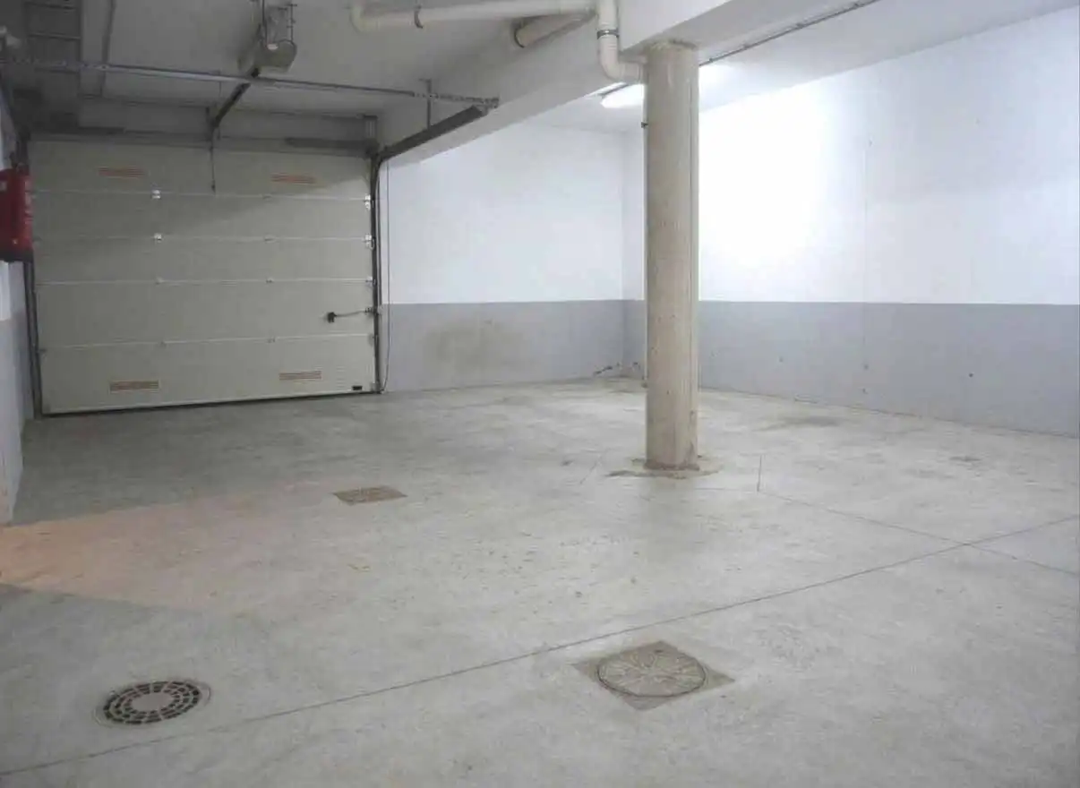 Maison jumelée avec piscine à louer à Calle de San Enrique de Ossó 535, imagen 30