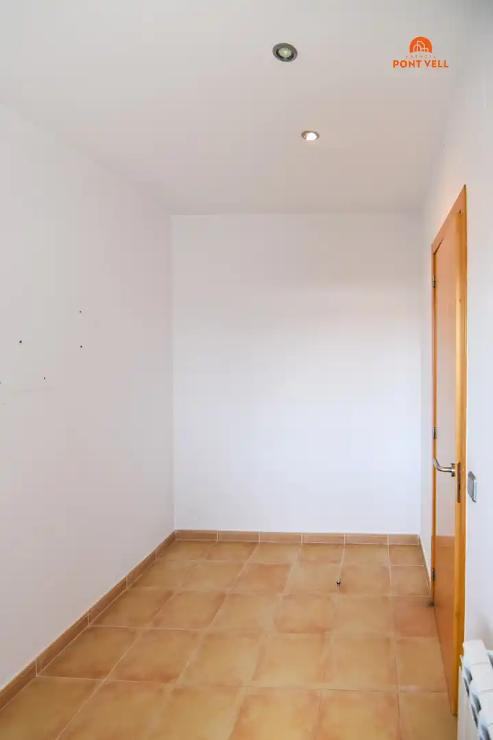 Casa pareada con terraza en venta en La Bisbal d'Empordà, imagen 11