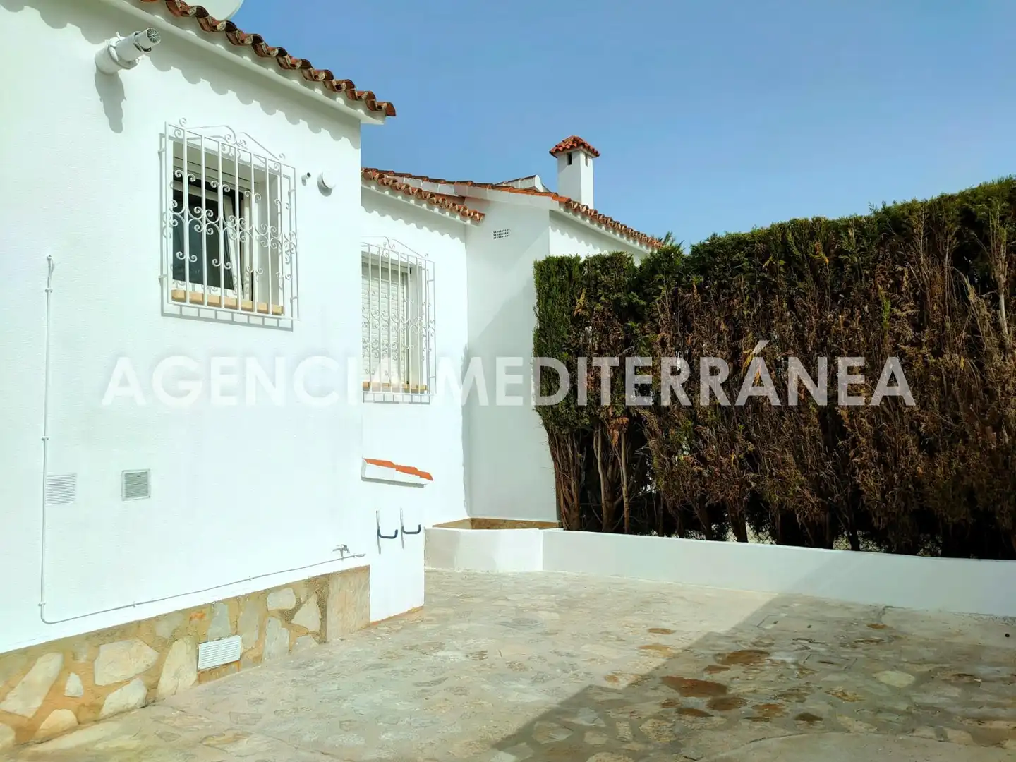 Terraced house with garden for sale in Las Marinas / Les Marines, imagen 4