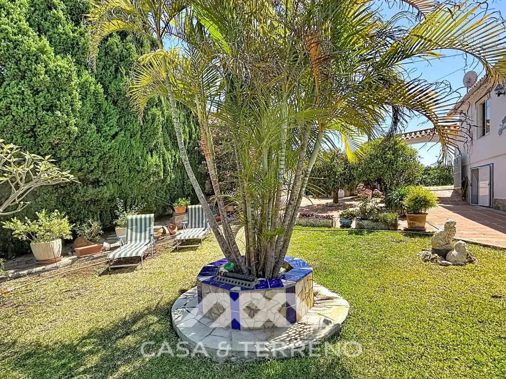 Chalet con piscina en venta en Urbanización Santa Rosa, imagen 5