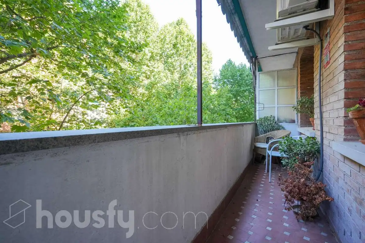 Vista exterior de Piso en venta en Madrid con Aire acondicionado, Calefacción y Terraza