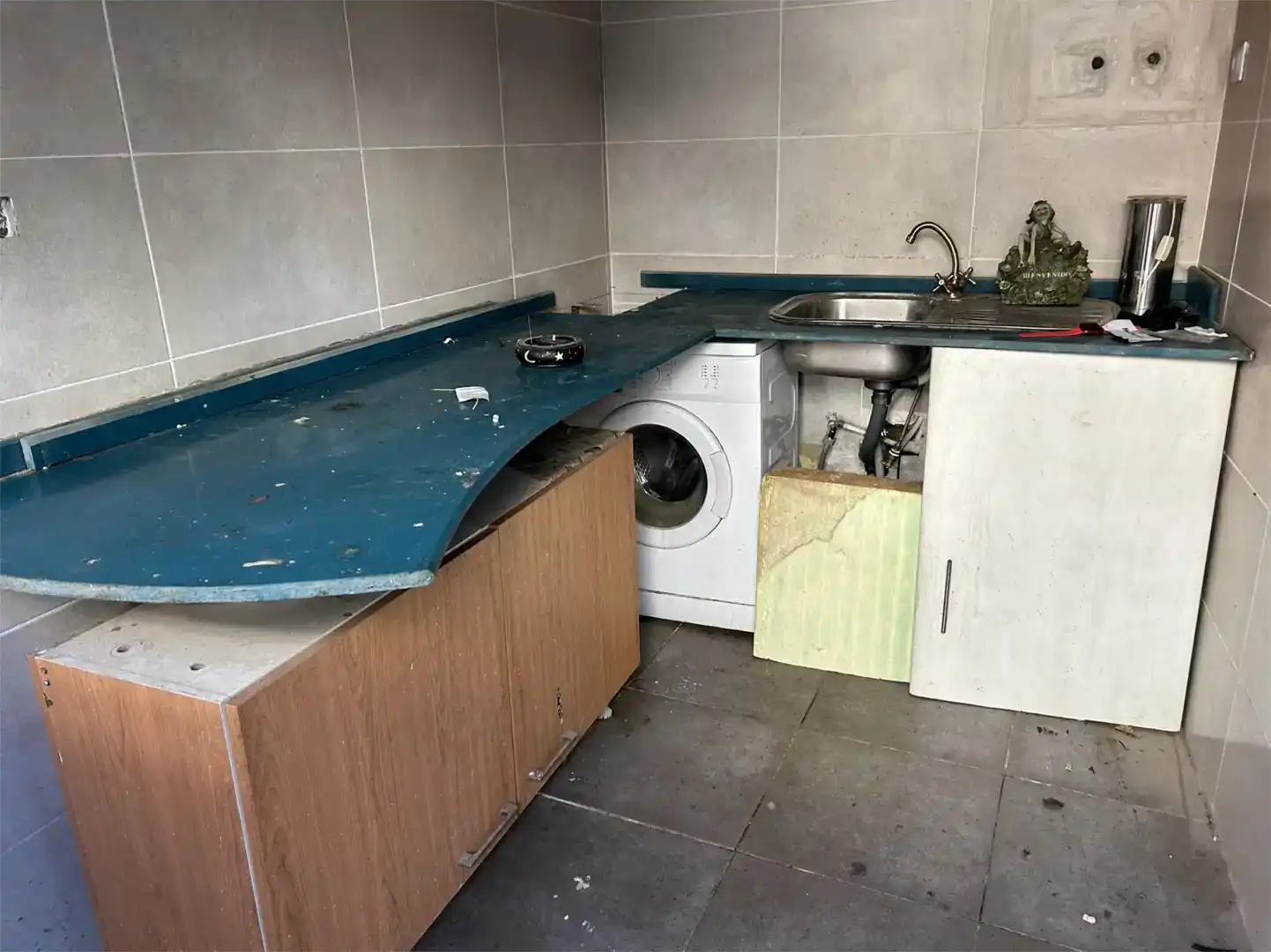 Cuina de Planta baixa en venda en O Carballiño   amb Jardí privat, Traster i Moblat