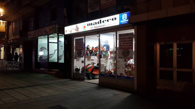 Local comercial en Alquiler en Praza Ravella en Vilagarcía