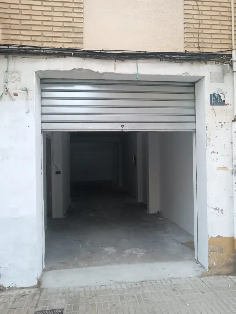 Business premises for sale in Plaza Xúquer, imagen 2