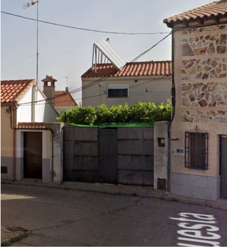 Vista exterior de Casa adosada en venda en Navahermosa