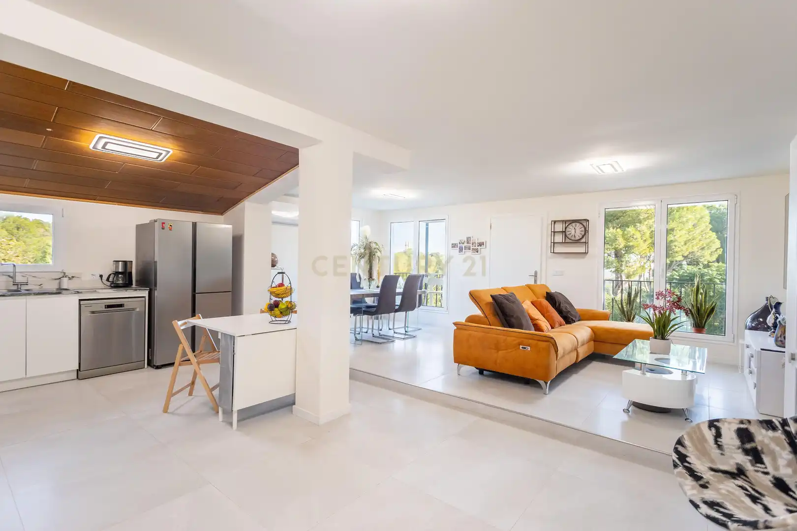 Villa con terrazza in vendita a REINES, imagen 2