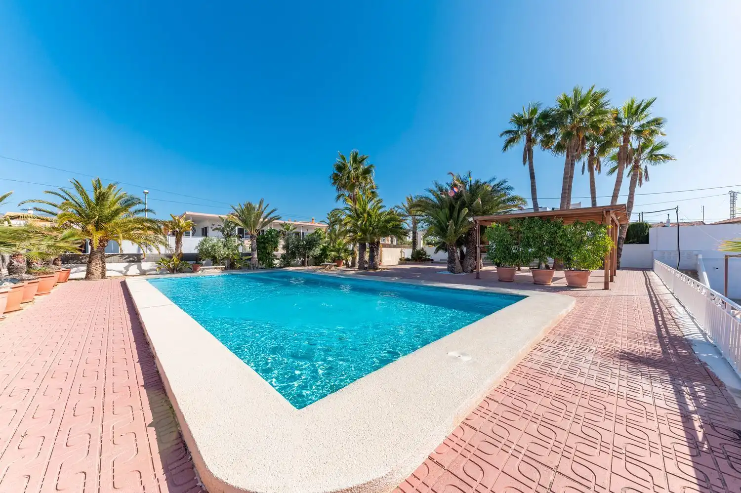 Piscina de Casa o chalet en venta en Villajoyosa / La Vila Joiosa con Jardín privado, Terraza y Piscina comunitaria