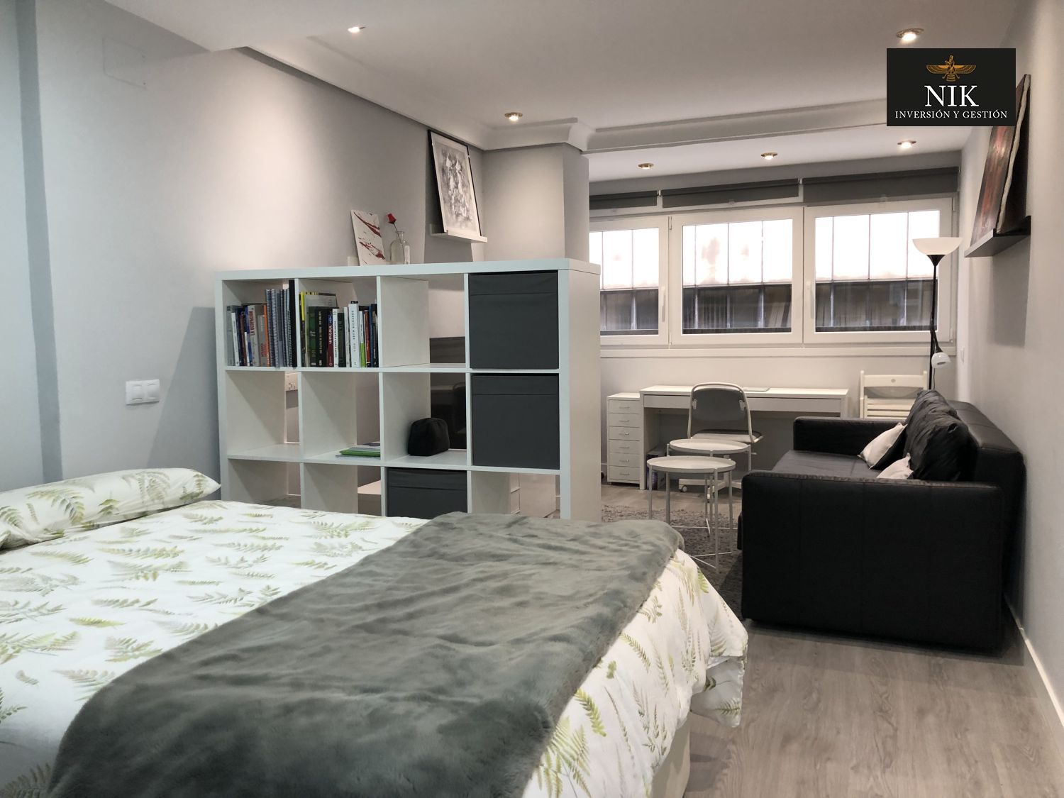 Dormitori de Apartament de lloguer en  Madrid Capital amb Aire condicionat, Calefacció i Moblat