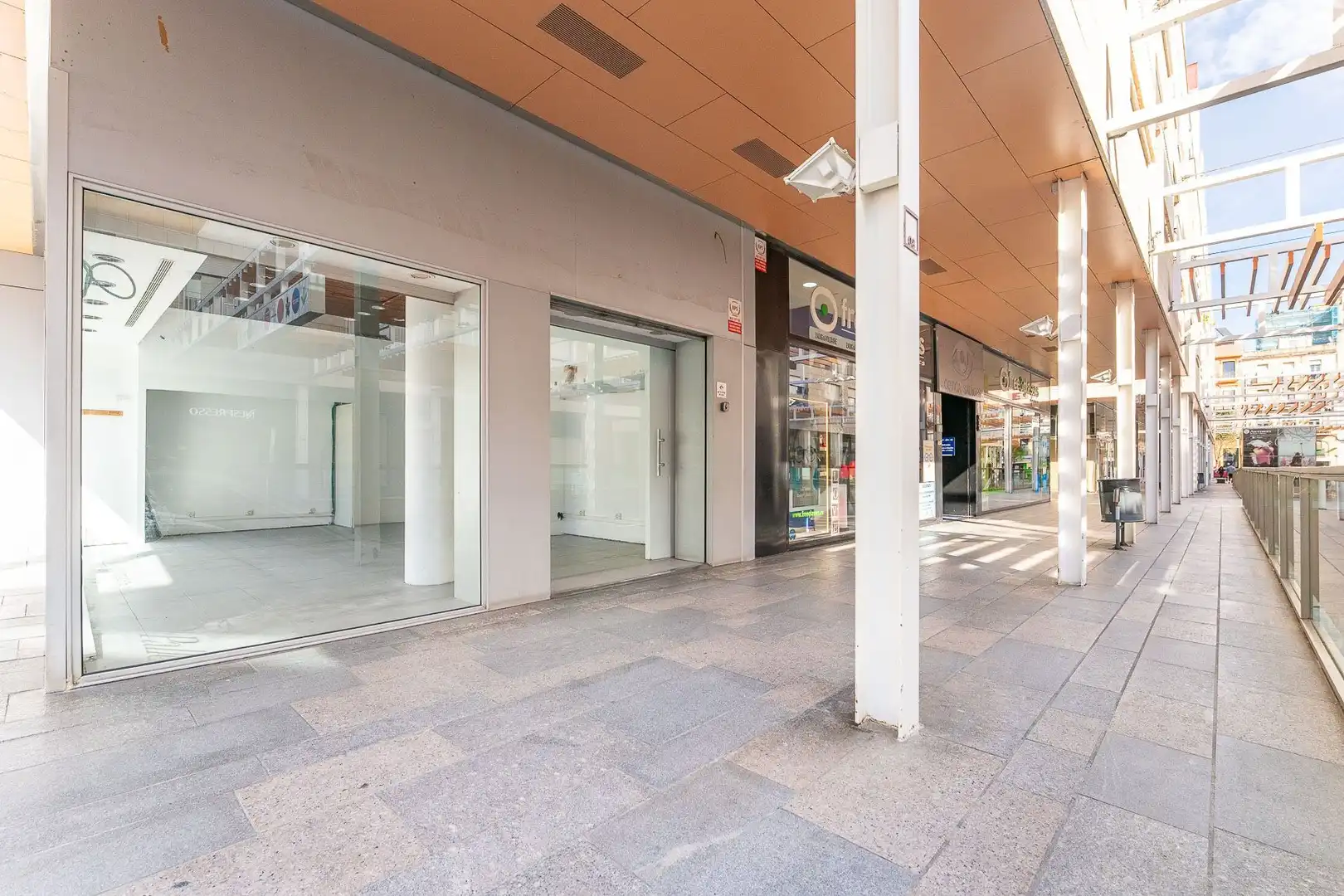 Gewerbefläche zur Miete in CALLE RAVAL DEL PALLOL 1, imagen 4