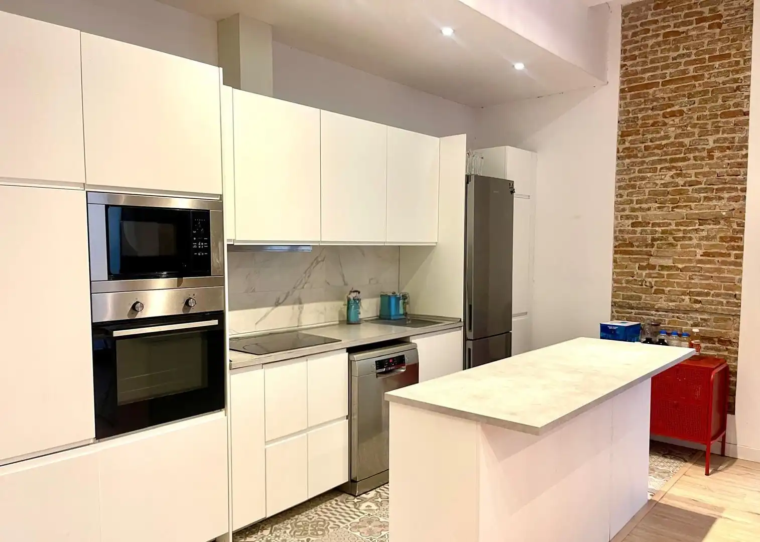Kitchen of Flat for sale in Barcelona  with Air Conditioner, Parquet flooring and Balcony