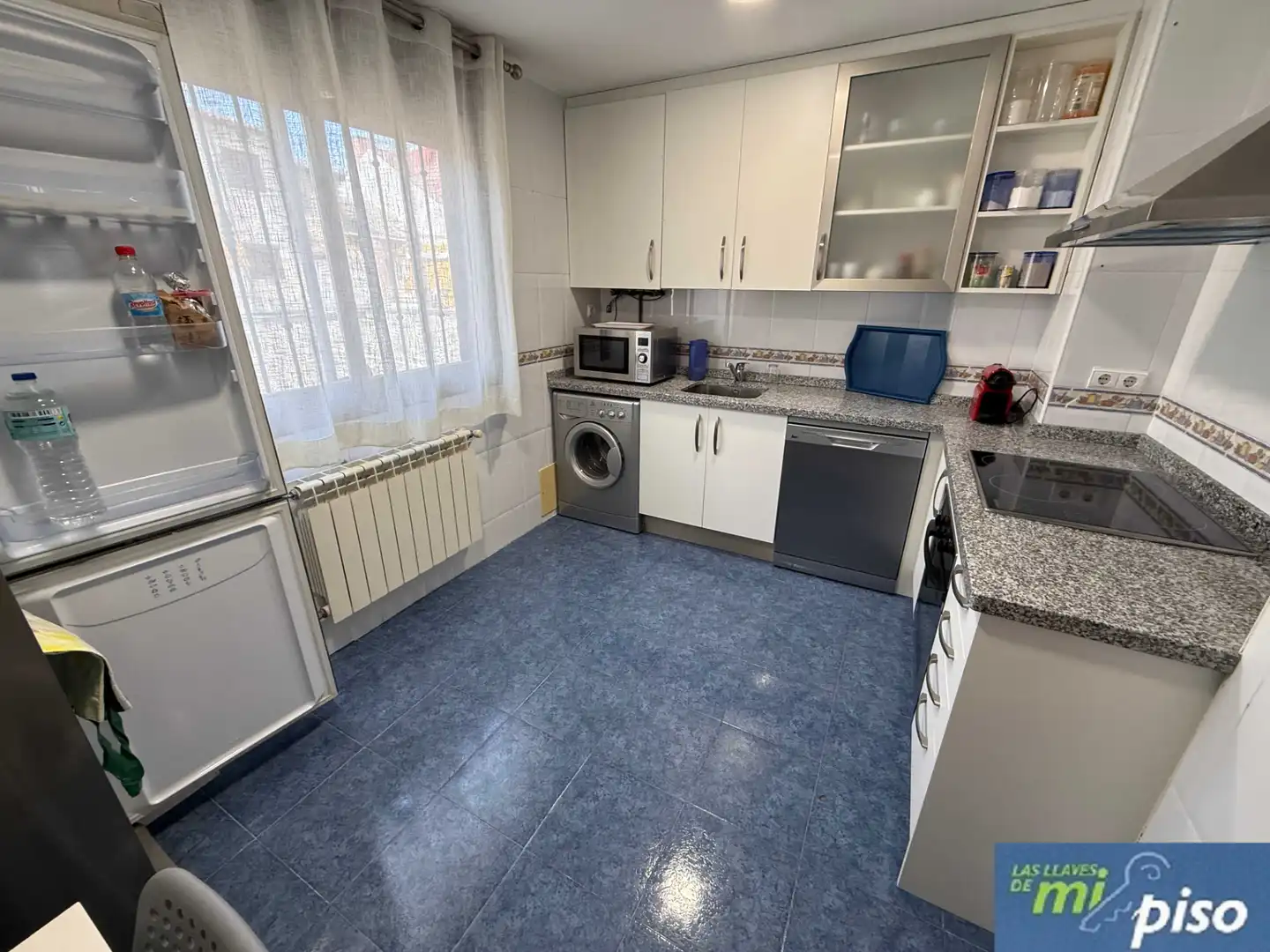Kitchen of Flat for sale in Tudela de Duero  with Heating, Parquet flooring and Storage room
