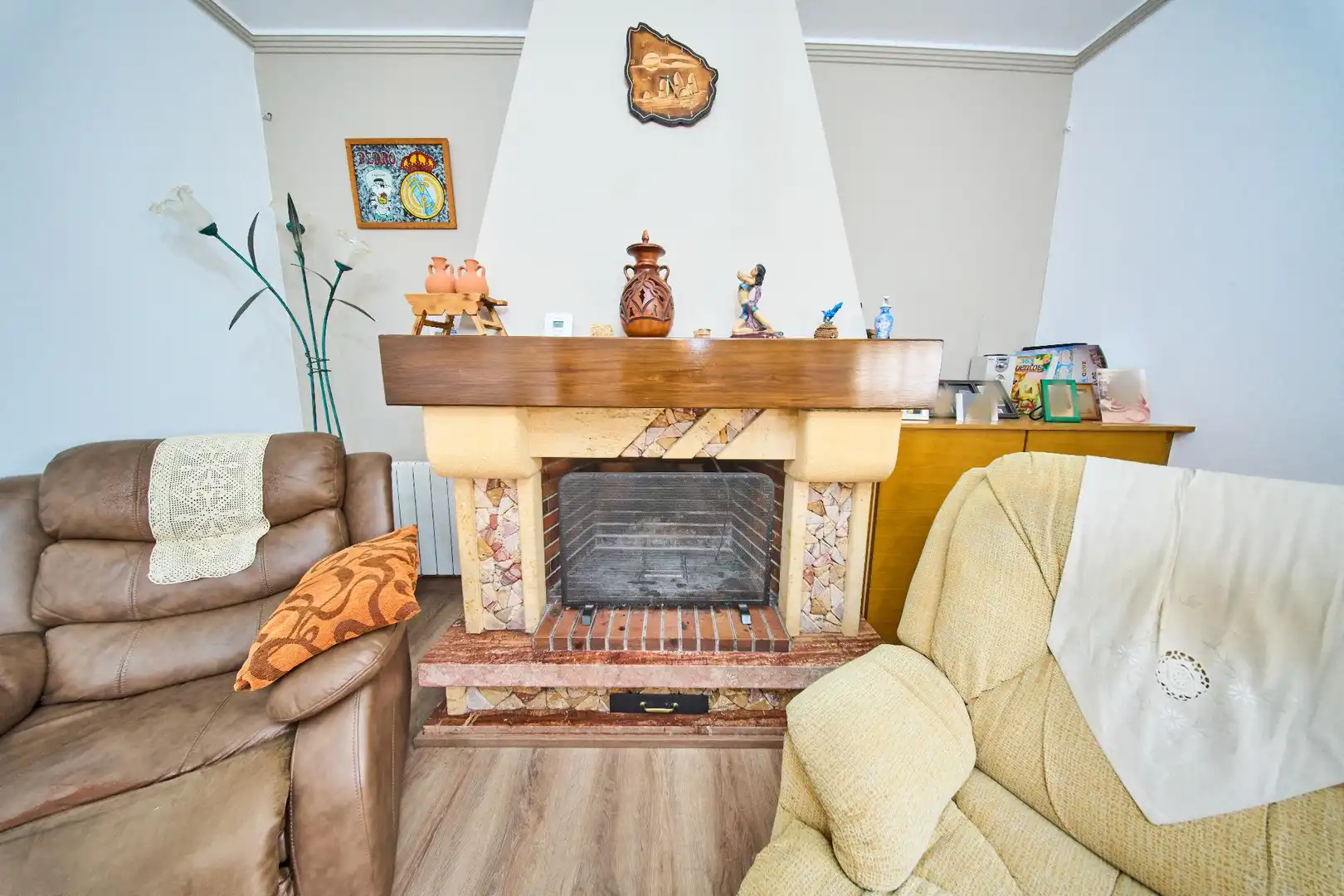 Living room of Country homes for sale in Baza  with Air Conditioner, Heating and Terrace