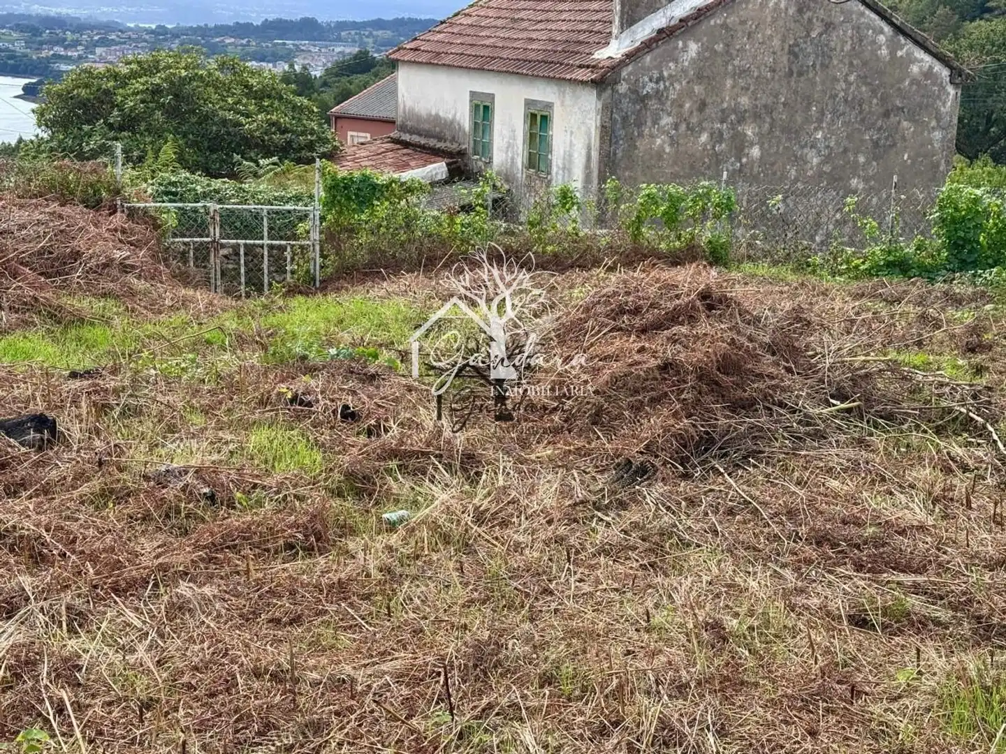Einfamilien-Reihenhaus zum Verkauf in Ferrol mit Terrasse und Abstellraum