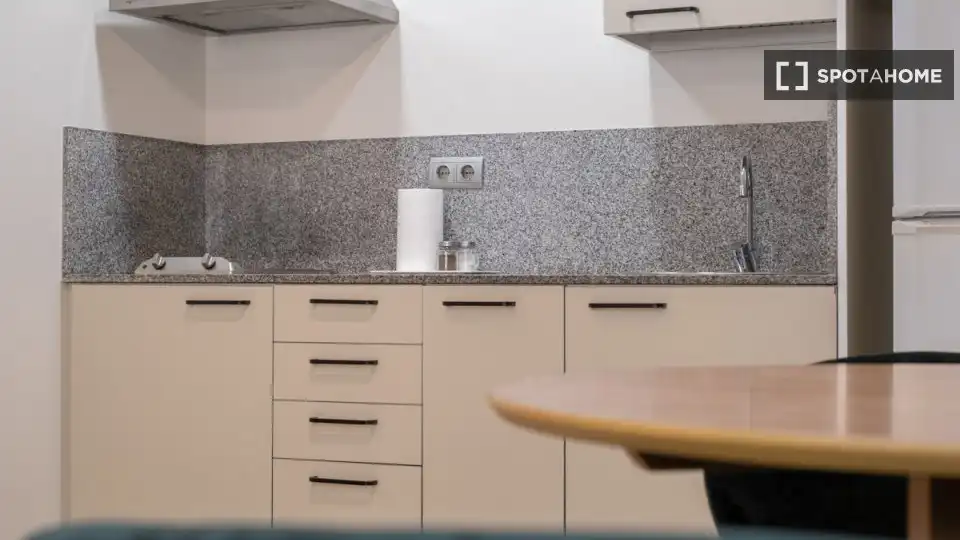Kitchen of Flat for rent in Barcelona  with Air Conditioner, Heating and Furnished