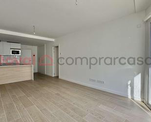 Living room of Flat for sale in Vigo   with Heating, Terrace and Storage room