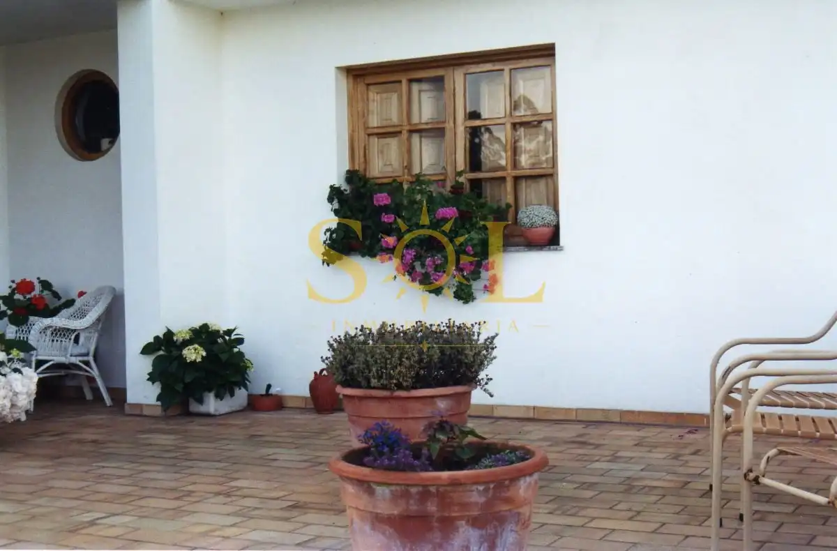 Casa o xalet en venda en Pravia amb Calefacció i Jardí privat