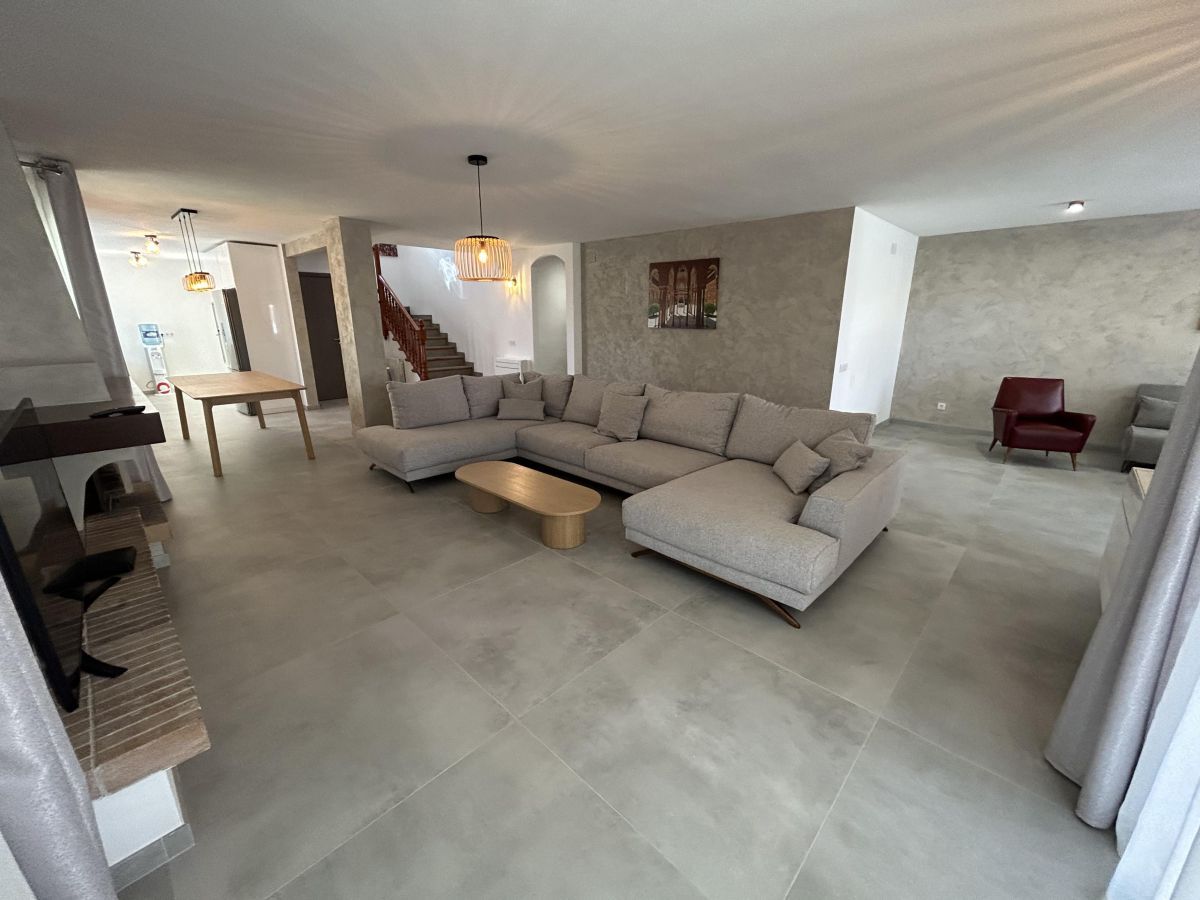 Sala d'estar de Casa o xalet en venda en Sant Carles de la Ràpita amb Aire condicionat, Calefacció i Jardí privat