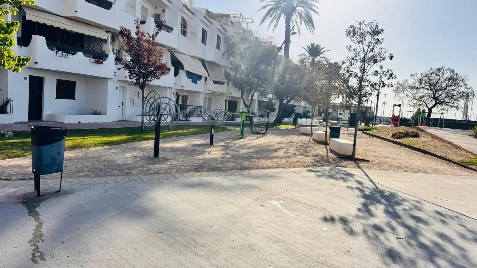 Bungalow con terraza en venta en Plaza Paris, imagen 3