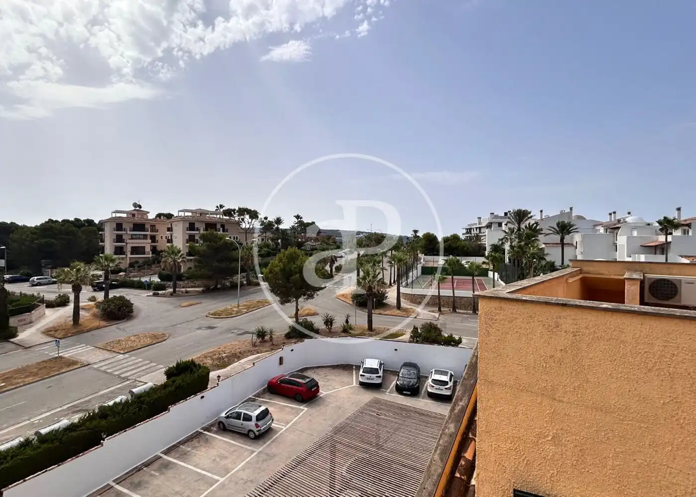 Parkplatz von Dachboden zur Miete in Calvià mit Klimaanlage, Heizung und Privatgarten